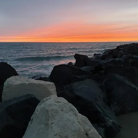 Oda ve Kahvaltı Sea Fly 4*